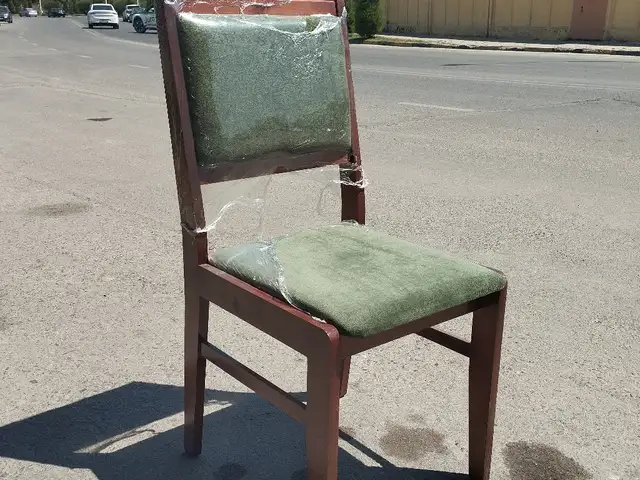 Стул, Душанбе