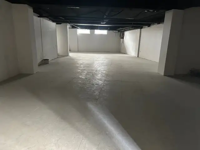Помещение под свободное назначение, 171м², Исмоили Сомонӣ, Душанбе