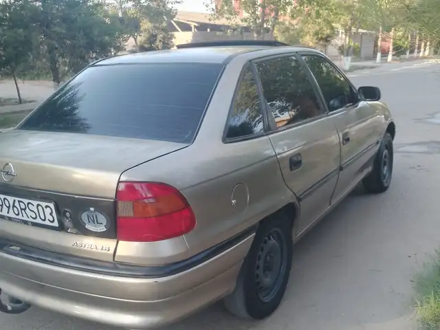Opel Astra F