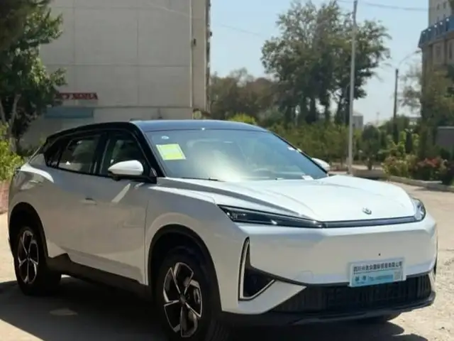 Dongfeng L7