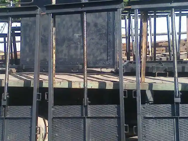 Дарвоза барои об, Душанбе