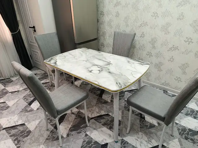 Стол и стулья, Душанбе