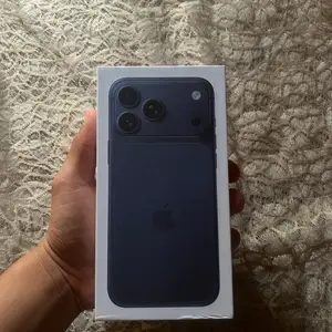 Apple iPhone 17 Pro Max, 256 gb, Deep Blue, Рӯдакӣ
