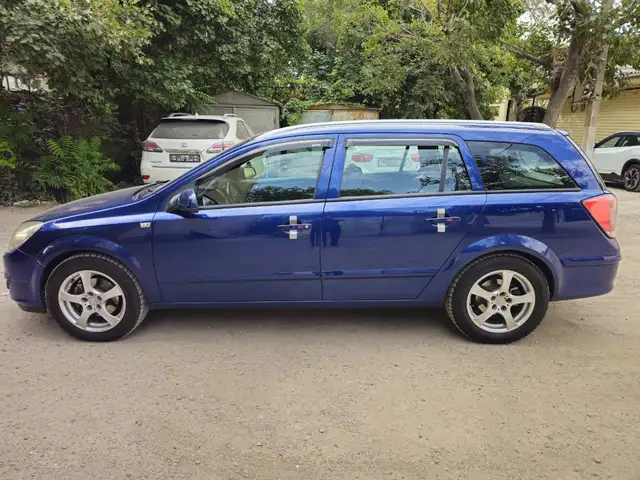 Opel Astra H