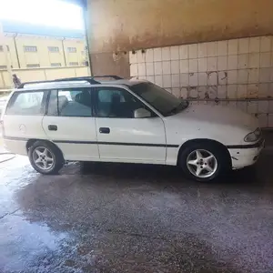 Opel Astra F