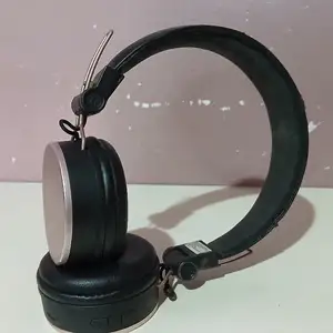 Беспроводные наушники, Душанбе