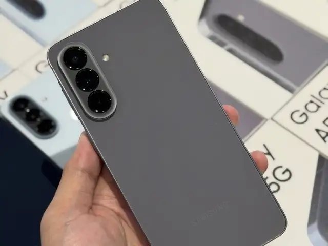 Samsung Galaxy A57 5G 8/128Gb titanium, Душанбе