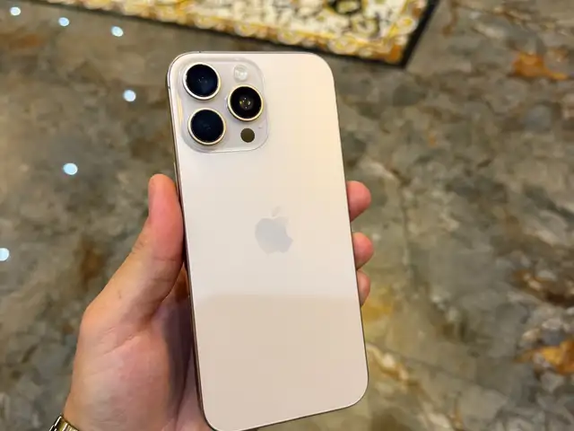 Apple iPhone 16 Pro Max, 256 gb, White Titanium, Душанбе