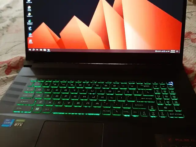 Игровой ноутбук i7, Худжанд
