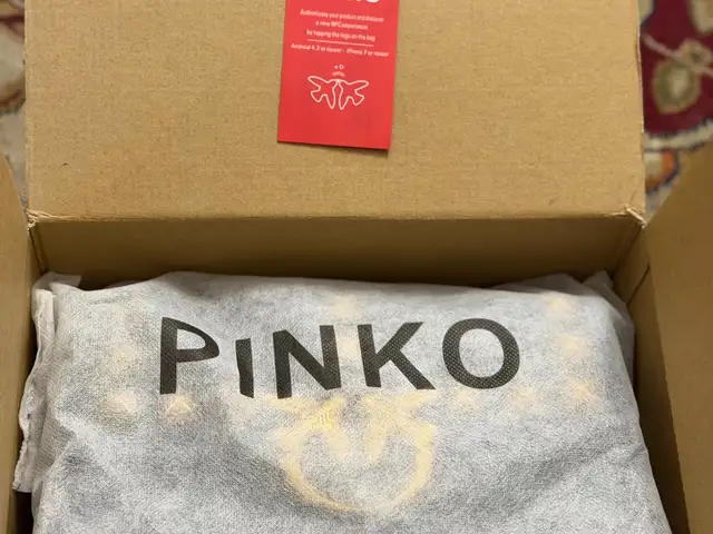 Люксовая сумка Pinko Абсолютно новая, полный комплект, Душанбе - 2