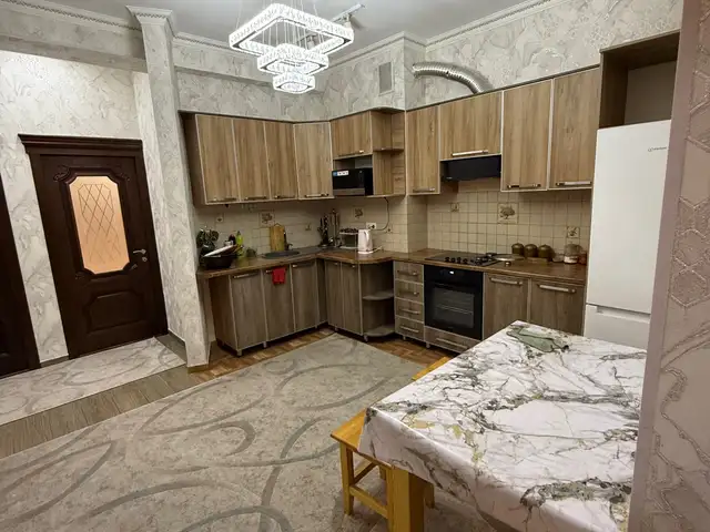 2-комн. квартира, 12 этаж, 64м², Шохмансур, Душанбе