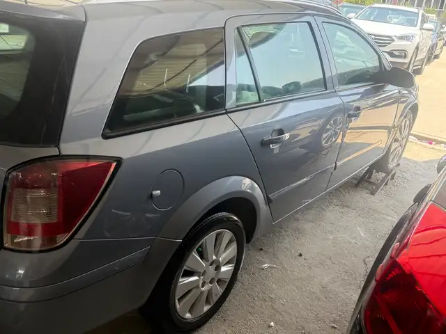 Opel Astra H