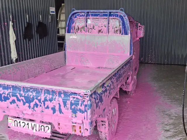 Бортовой автомобиль, 2010, Худжанд