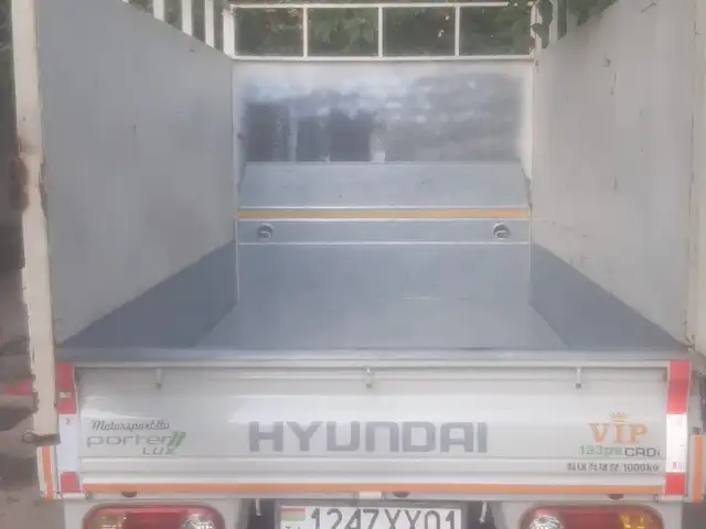 Бортовой автомобиль Hyundai Porter, 2001, Роғун