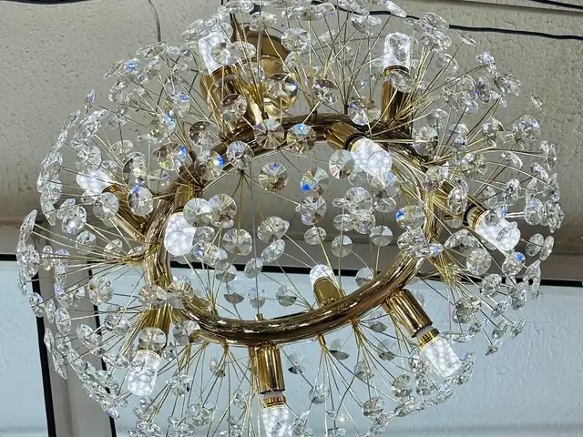 Люстра, Душанбе