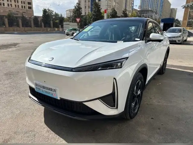 Dongfeng L7
