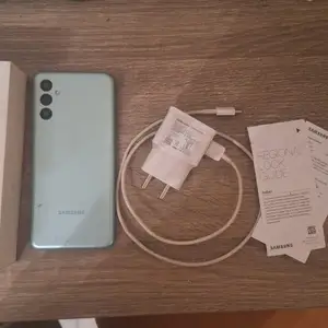 Samsung Galaxy M13 4/64gb, Душанбе