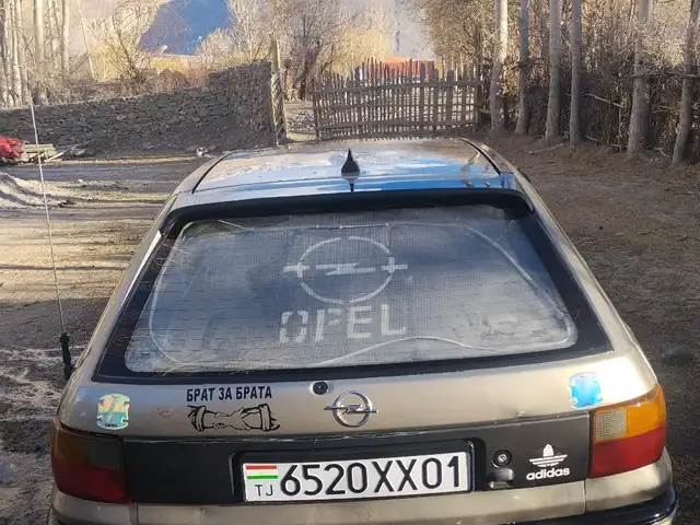 Opel Astra J