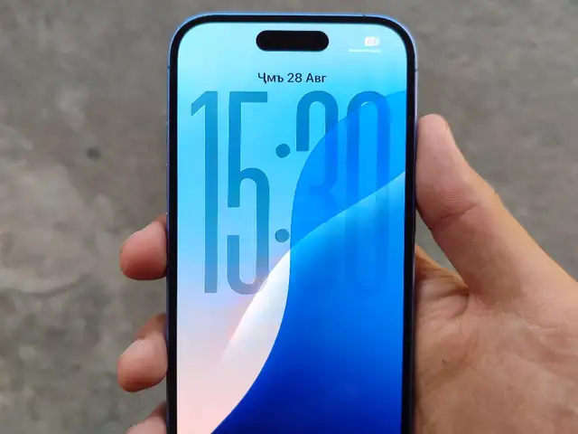 Apple iPhone 16, 128 gb, Ultramarine, Душанбе