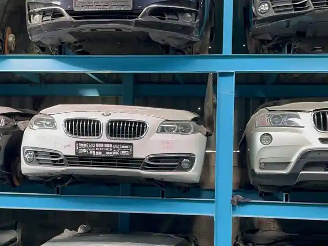 Полный комплект BMW, Худжанд