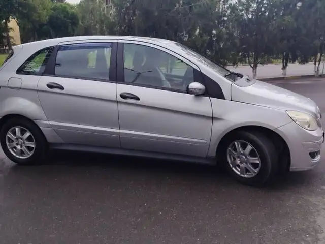 Mercedes-Benz B class