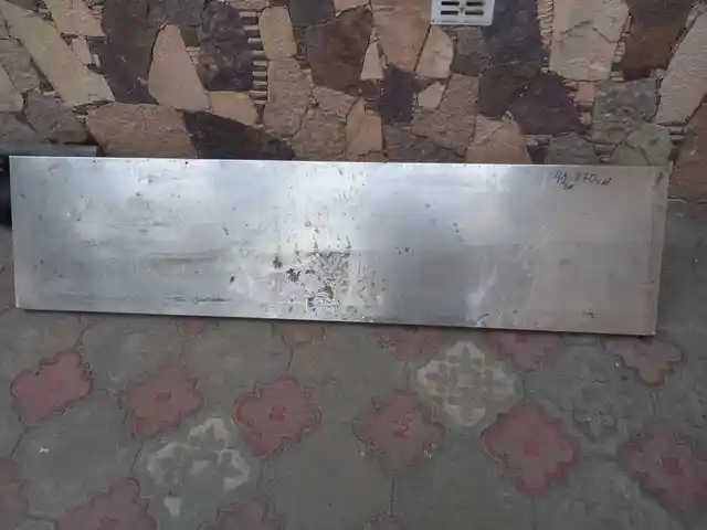 Стол из нержавеющей стали, Хуҷанд