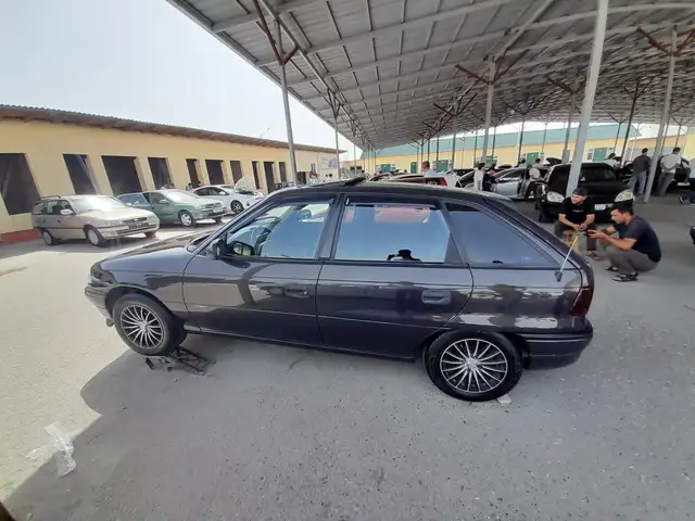 Opel Astra F