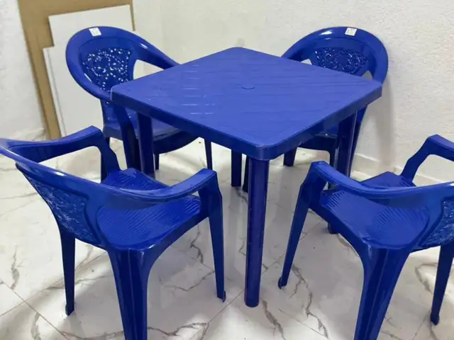 Стол и стулья, Душанбе