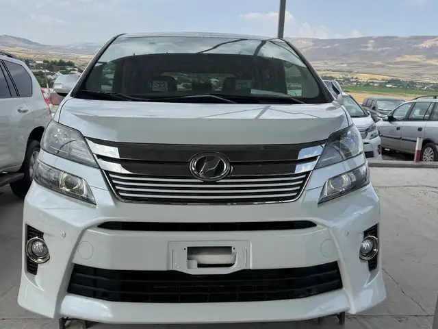 Toyota Vellfire, 2014, Душанбе