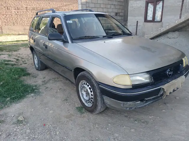 Opel Astra F