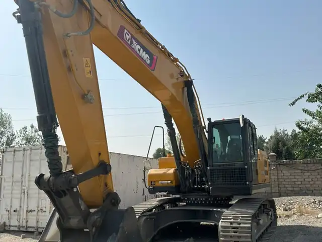 Экскаватор 310, Душанбе