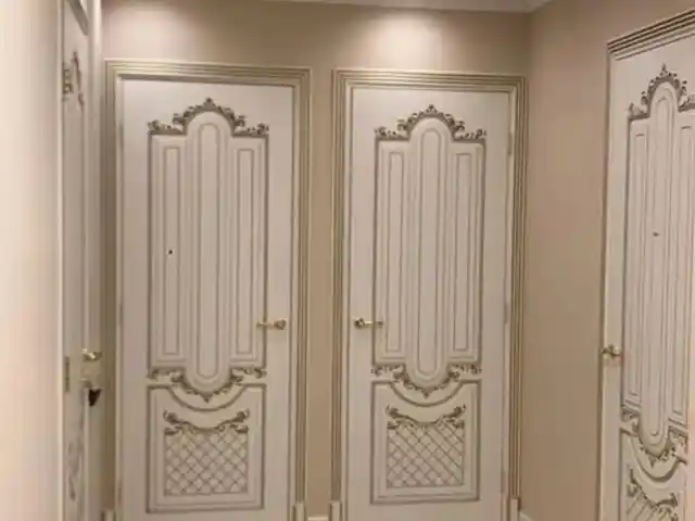 Дверь, Душанбе