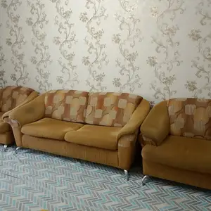 Диван и кресло, Худжанд