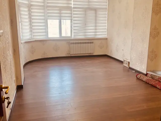 2-комн. квартира, 10 этаж, 84м², н сино, Душанбе