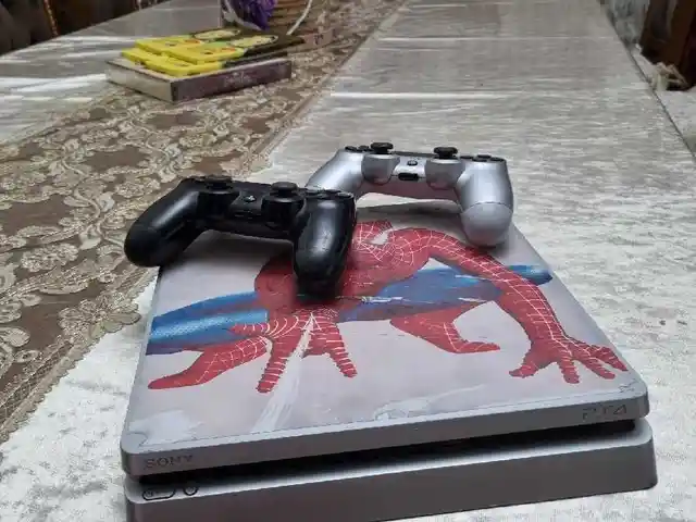 Игровая приставка Sony Playstation 4, Худжанд