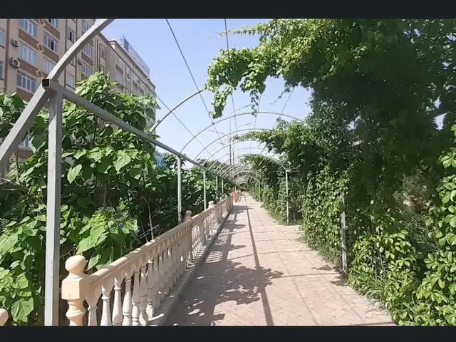 1-комн. квартира, Цокольный этаж, 52 м², 18мкр, Хуҷанд