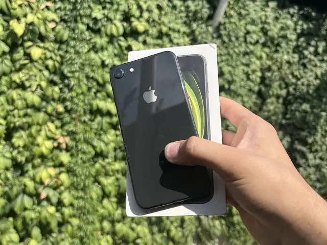 Apple iPhone SE, 64 gb, Душанбе