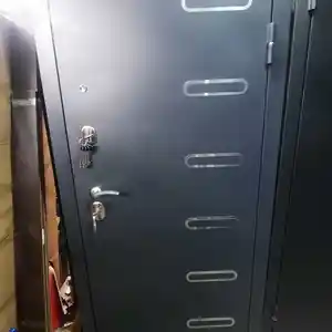 Железная дверь, Душанбе