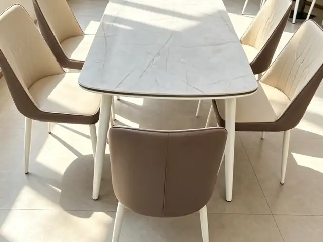 Стол и стулья, Душанбе