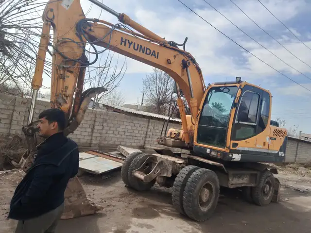 Дар холати кори карор дорад, Кабодиён - 2