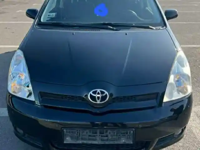 Лобовое стекло от Toyota Verso, Душанбе