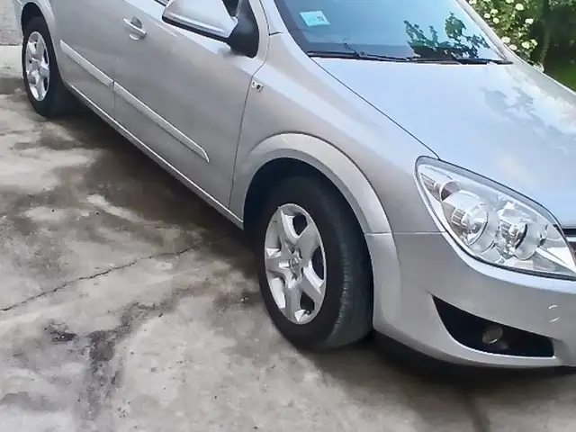 Opel Astra H