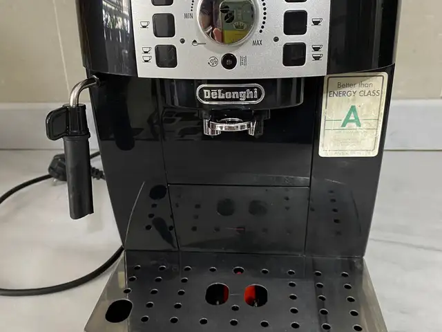 Кофемашина DeLonghi Magnifica S, Душанбе