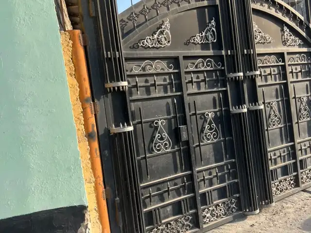 2-этажный, 4 комнатный дом, 200 м² м², шохмансур, Душанбе