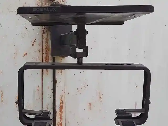 Угловая подставка, Худжанд
