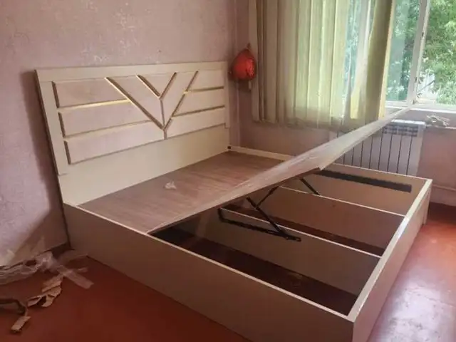 Кровать двуспальная, Душанбе