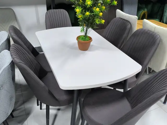 Стол и стулья, Душанбе