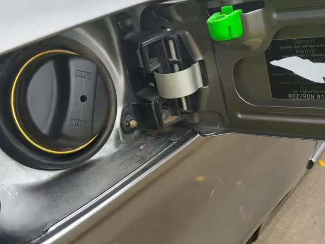 Крышка бака BMW e39, Хуҷанд