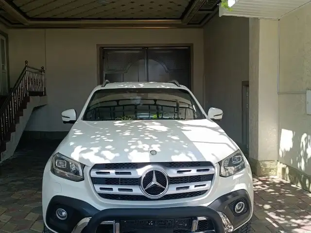 Mercedes-Benz X class