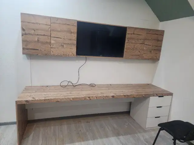 Стол для компьютерных работ, Хуҷанд